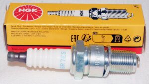 Genuine NGK 6615 BR7ES Nickel Spark Plug
