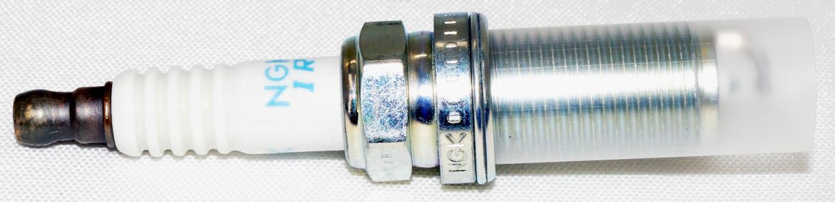 Genuine NGK 91961 DILFR7K9G Laser Iridium Spark Plug - Image 3