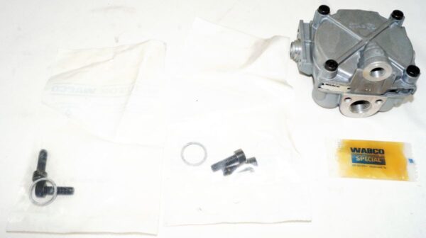Meritor Wabco S4725000072 ABS Tractor Relay Valve - Image 3