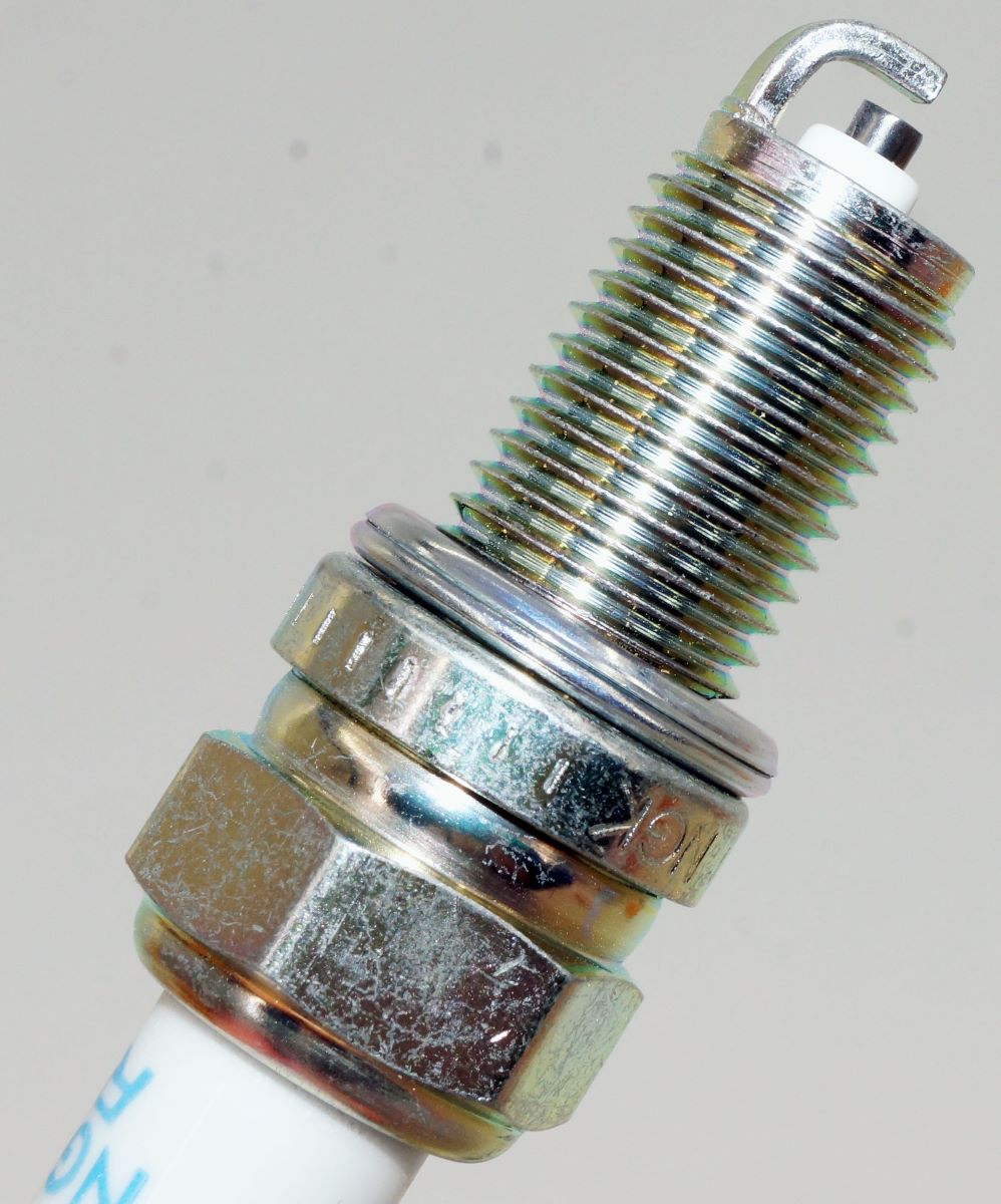 Set of 2 Genuine NGK 3932 DCPR7E Nickel Spark Plugs - Image 6