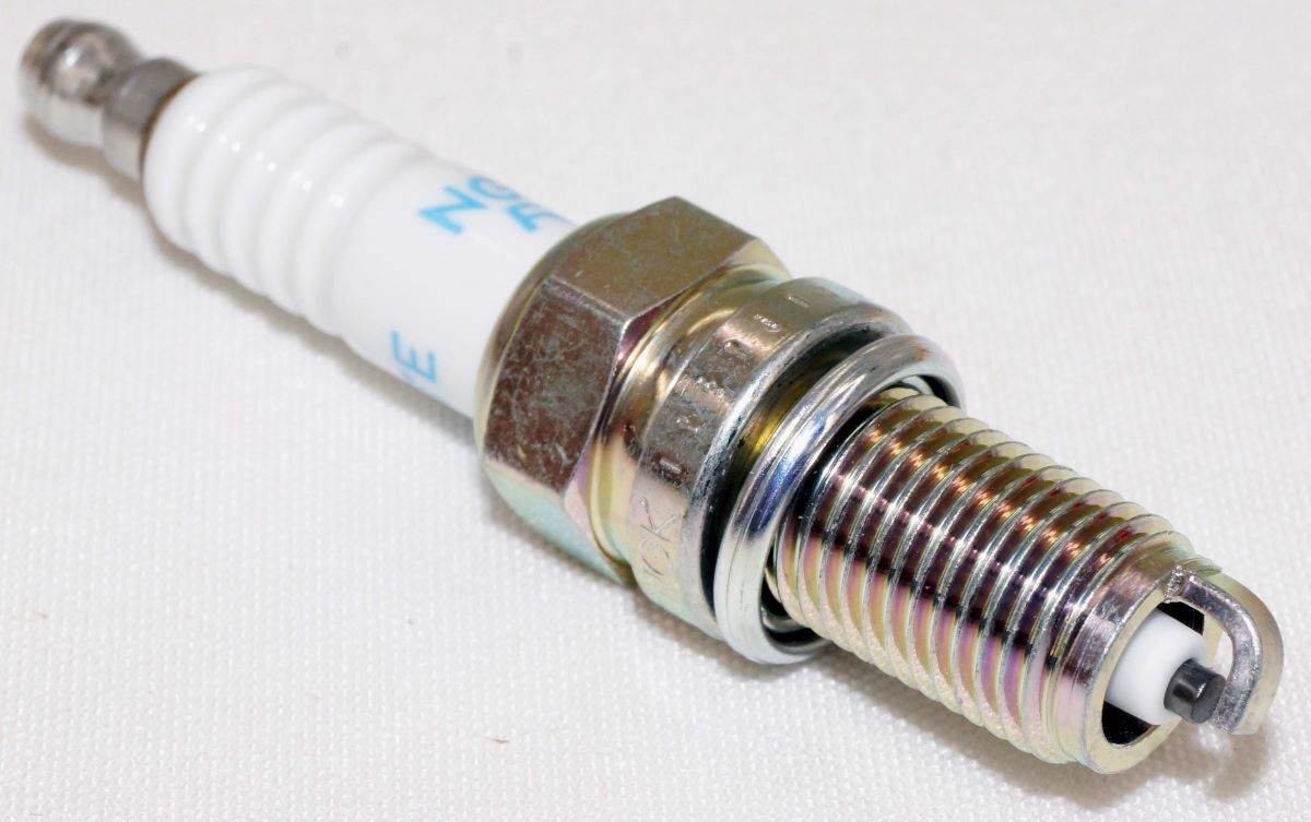 Set of 2 Genuine NGK 3932 DCPR7E Nickel Spark Plugs - Image 7