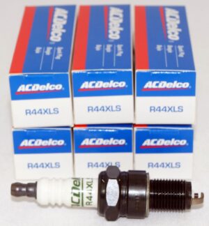 6 Pack Genuine ACDelco R44XLS Spark Plugs Conventional GM 5613870