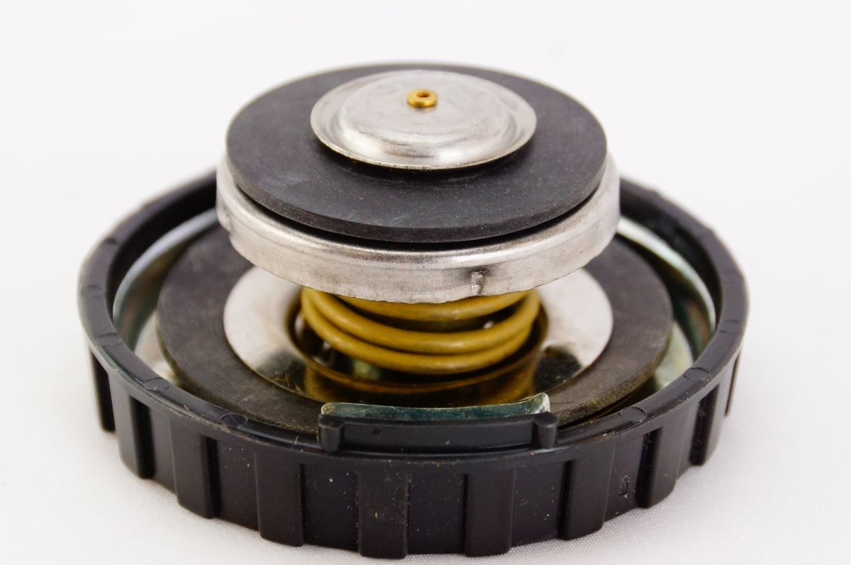 Genuine OEM Motorcraft RS90 Ford F4TZ8100B Radiator Cap - Image 4