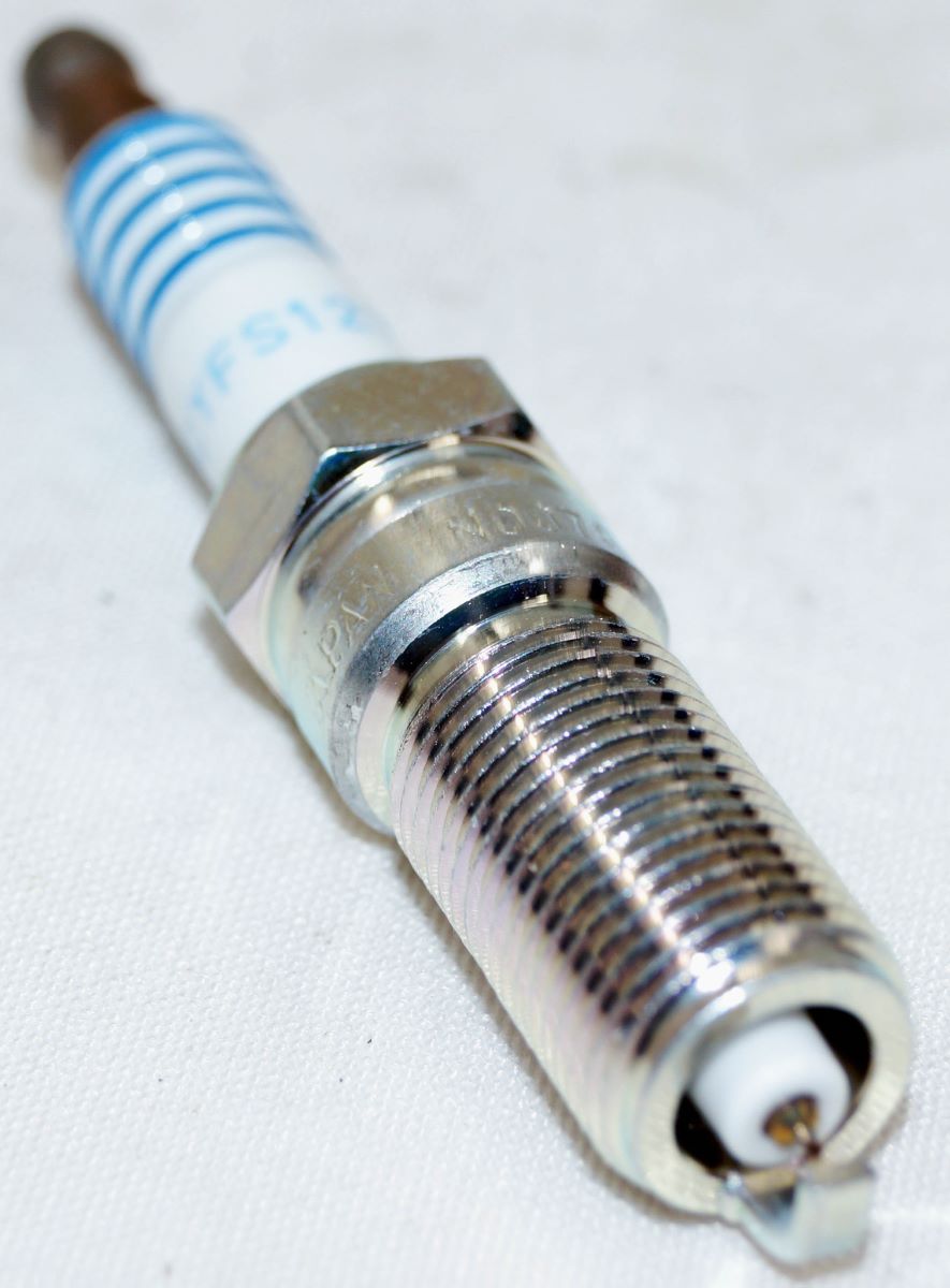Case of 48 Genuine OEM Motorcraft SP535X Iridium Spark Plugs Ford CYFS12Y1X - Image 9
