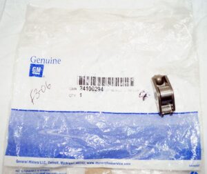 Genuine OEM GM Engine Rocker Arm 24100294