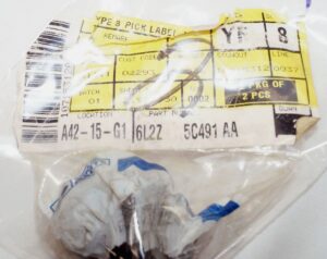 Genuine OEM FordSuspension Stabilizer Bar Link 6L2Z5C491AA