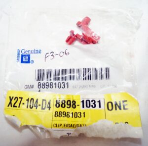 Genuine OEM GM (1) Tailgate Handle Rod Clip LH 88981031