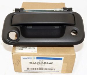 Genuine OEM 8L3Z9943400AC Ford Rear Tail Gate Handle with Lock Camera 08-12