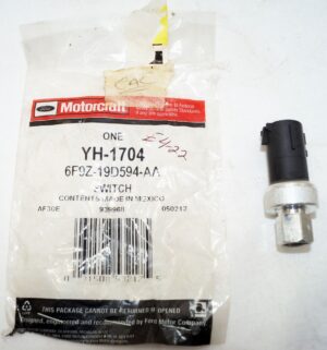 Genuine OEM Motorcraft YH1704 HVAC Compressor Cut-Out Switch Ford 6F9Z19D594AA