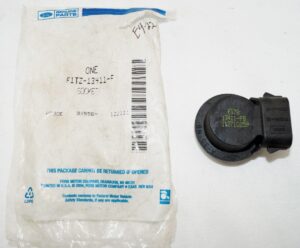 Ford Genuine OEM Headlight Turn Signal lamp Socket Assembly F1TZ13411F