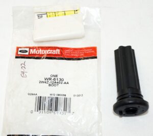 Motorcraft Genuine OEM WR6130 Spark Plug Boot Ford 2W4Z12A402AA