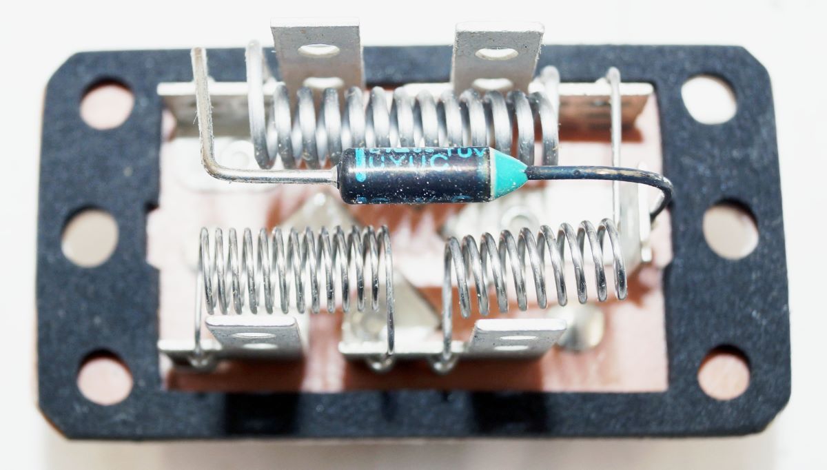 Genuine OEM Motorcraft YH1699 Ford 4L3Z19A706AA Blower Motor Resistor - Image 4