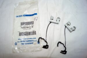 2 Pack Genuine OEM Ford FOAZ9A317B Fuel Clip and Clamp