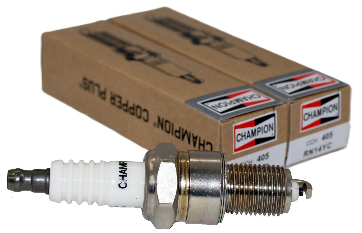 2 Pack 405 Champion Copper Plus Spark Plugs RN14YC